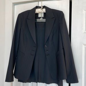 The Limited Travel Suit (jacket & skirt)